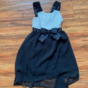 Turo Pare Chic Black and White Kids Formal Dress sz 4